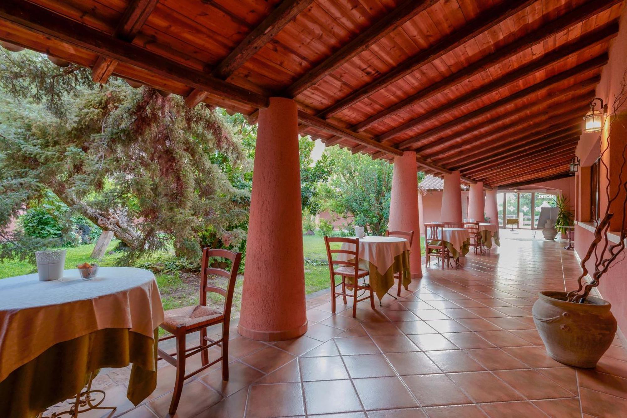 Hotel I Ginepri Quartucciu Εξωτερικό φωτογραφία